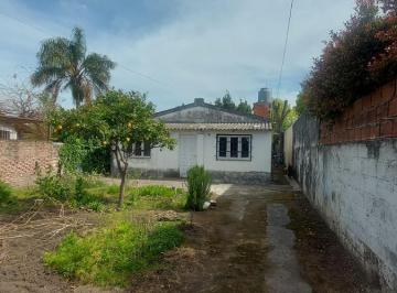 Casa · 80m² · 2 Ambientes · 4 Cocheras · Casa en Tortuguitas