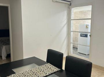 Departamento de 2 ambientes, Abasto · Abasto - Tucuman 3100 - Cómodo 2 Amb C/patio.