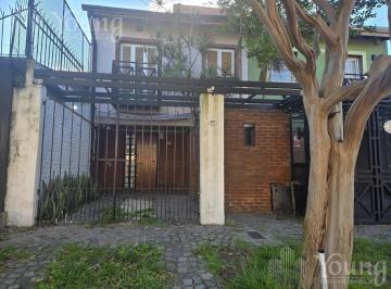 PH · 183m² · 4 Ambientes · 1 Cochera · PH en Don Bosco Venta