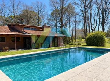 Casa · 150m² · 3 Ambientes · 1 Cochera · Casa Chalet en Alquiler en Los Quinchos Club de Campo, Pilar, G. B. a. Zona Norte