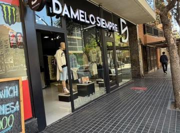 Local comercial · 45m² · 1 Ambiente · Alquier Local Esquina Sobre Ambrosio Olmos y Trejo