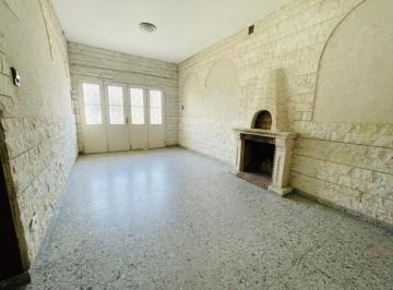 Casa · 144m² · 4 Ambientes · 1 Cochera · Venta - Casa 2 Dorm. Cochera y Patio en Barrio Belgrano
