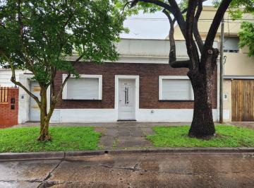 Casa · 92m² · 3 Ambientes · Artigas Al 300 Venta de Casa 2 Dorm. en Rosario