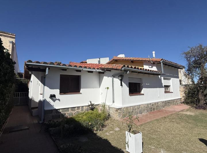 Casa · 111m² · 5 Ambientes