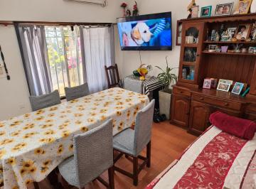 Living comedor · Venta Casa 5 Ambientes de 118 m² con Patio en Mataderos