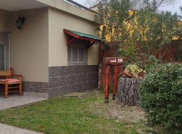 Casa · 50m² · 3 Ambientes · 3 Cocheras · Casa Venta San Clemente 2 Dorm. con Parque