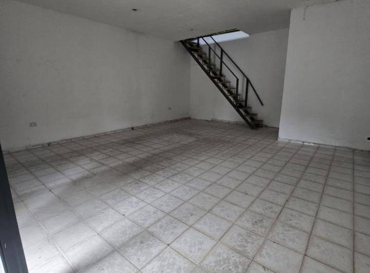 Local comercial · 75m²