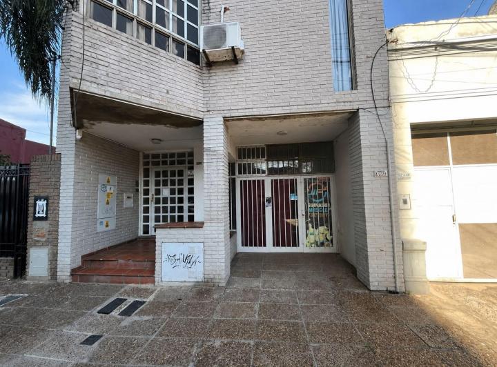 Local comercial · 179m²