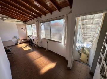 PH · 102m² · 4 Ambientes · Venta PH 5 Amb Mataderos