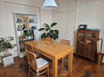 Departamento de 4 ambientes, Barrio Norte · Paraguay y Ecuador, Antiguo Tres Ambientes con Dep. Living y Comedor. Muy Luminoso.