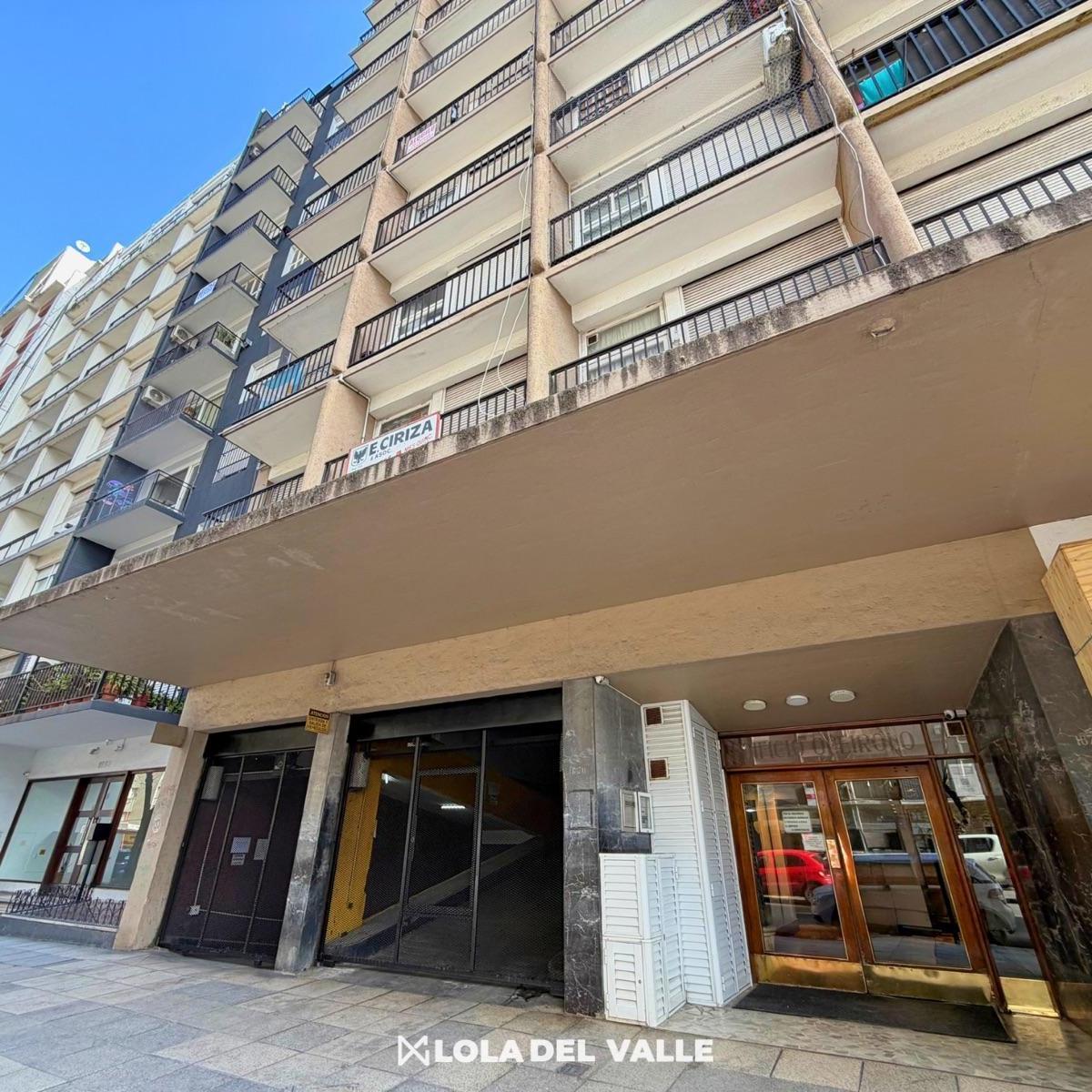 Monoambiente en Venta en la Plaza Colon