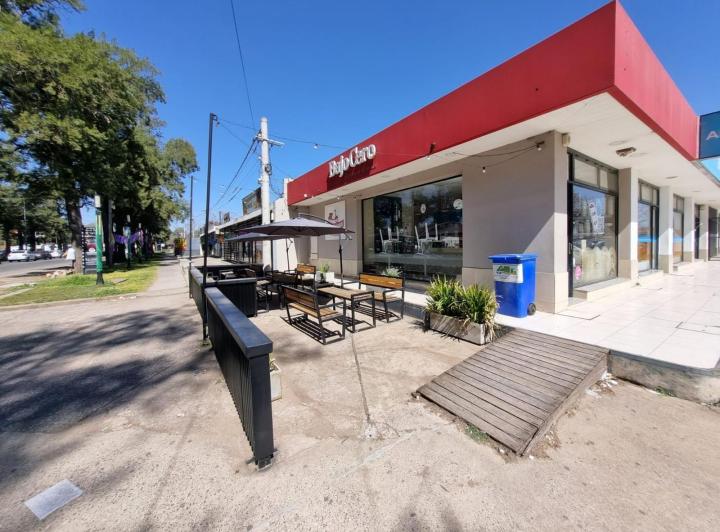 Local comercial · 60m² · 3 Ambientes