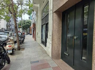 Departamento de 3 ambientes, Recoleta · Alquiler Temporario - Frente - Balcón - 3 Ambientes con Dependencias de Servicio - Muy Luminoso - 76 m