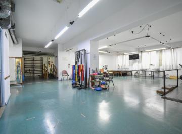 Oficina comercial · 330m² · 1 Cochera · Venta Oficina Multifuncion en Recoleta