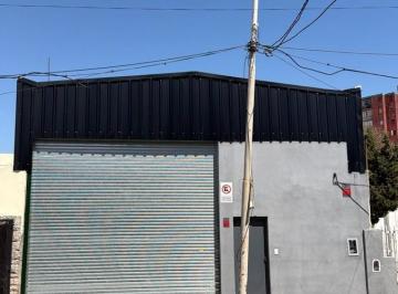 Local comercial · 250m² · 1 Ambiente · Galpon en Jose Ingenieros de 250 m²