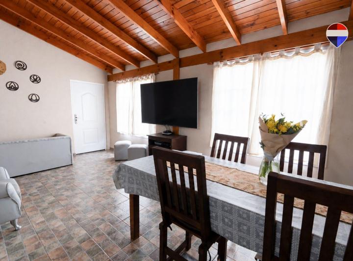 Casa · 69m² · 3 Ambientes · 1 Cochera