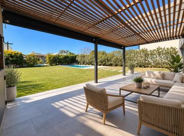 Casa · 175m² · 5 Ambientes · 6 Cocheras · Casa en Venta - 4 Dorm. en El Cantón – Barrio Puerto