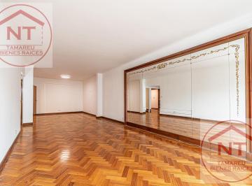 Departamento · 123m² · 3 Ambientes · 1 Cochera · Departamento 3 Amb C/ Dep. Balcon. Al Frente - Cochera - Seguridad 24hs. Recoleta