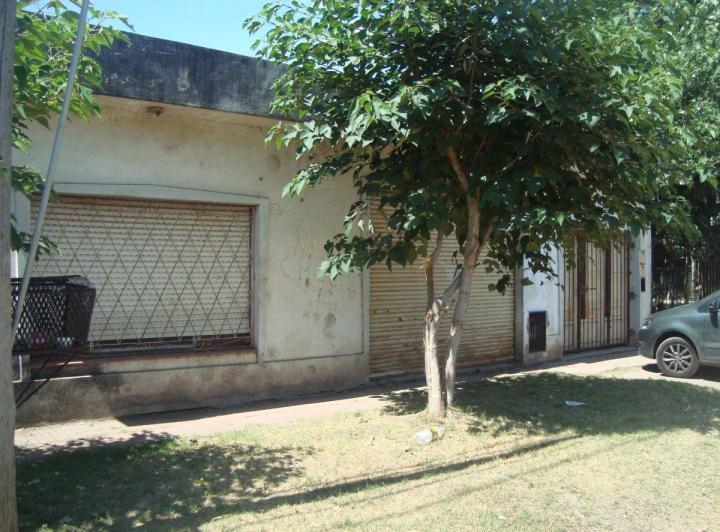 Casa · 100m² · 4 Ambientes · 1 Cochera