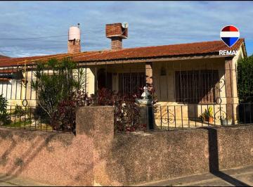 Casa · 251m² · 4 Ambientes · 1 Cochera · Casa en Venta General Güemes 4dorm Apto Credito