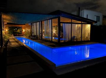 Casa · 235m² · 6 Ambientes · 6 Cocheras · Casa en Una Planta Sobre Gran Lote Al Agua | San Matías | Maschwitz | Escobar