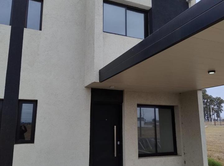 Casa · 125m² · 3 Ambientes · 1 Cochera