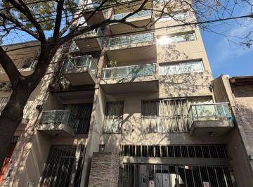 Fachada · ¡Excelente 2 Ambientes Al Frente en Corazón de Monte Castro!