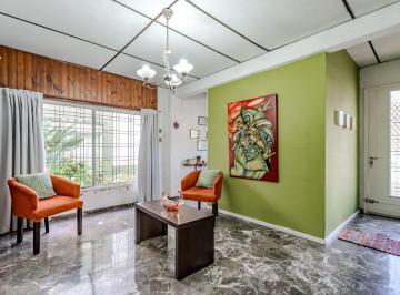 Casa · 154m² · 5 Ambientes · 1 Cochera · Venta Casa 5amb Impecable con Garage en Saenz Peña