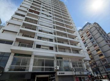 Departamento de 4 ambientes, La Plata · Departamento de 3 Dorm. en Pleno Centro de La Ciudad
