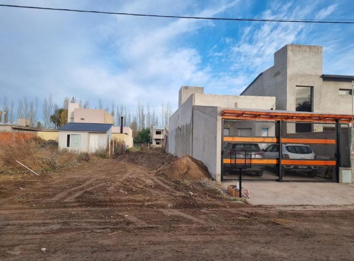 Terreno · 180m²
