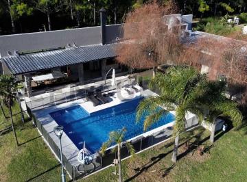 Oficina comercial · 367m² · 7 Ambientes · 1 Cochera · Venta Casa 7 Ambientes Las Lomadas de Cardales
