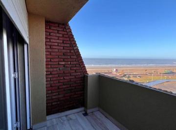 Departamento de 4 ambientes, Pinamar · Departamento con Vista Al Mar a m de La Playa