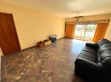 Departamento · 106m² · 4 Ambientes · Departamento Cuatro Ambientes en San Martín Centro