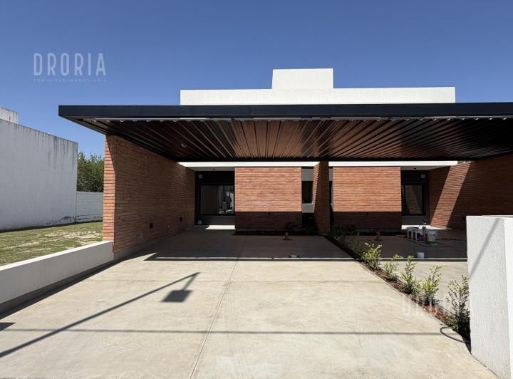 PH · 217m² · 4 Ambientes · 2 Cocheras