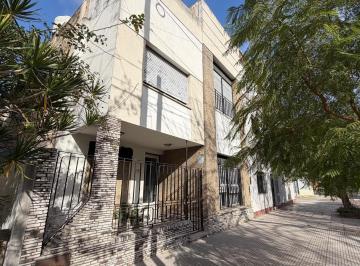 Casa · 174m² · 5 Ambientes · Casa en Liniers