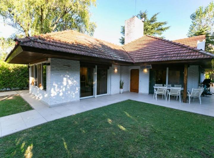 Casa · 36m² · 5 Ambientes · 1 Cochera