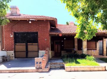 Casa de 7 ambientes, San Rafael · Excelente Oportunidad de Inversion - Chalet en Venta Sobre Av Ballofet - San Rafael