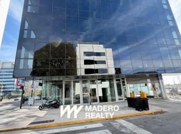 Frente · Local en Puerto Madero