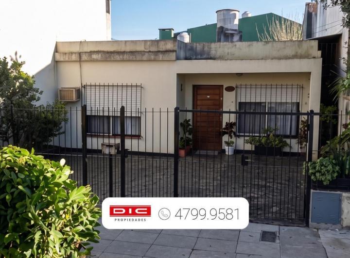 Casa · 138m² · 6 Ambientes · 2 Cocheras