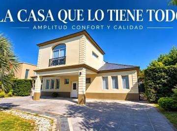 Casa · 320m² · 4 Ambientes · 2 Cocheras · Venta Casa 5 Ambientes Don Joaquin Canning