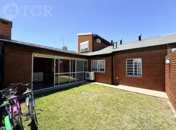 Casa · 113m² · 4 Ambientes · 1 Cochera · Casa en Venta de 4 Ambientes en Altos de Podestá