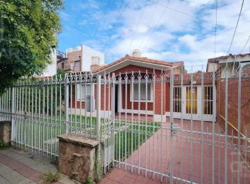 Casa · 152m² · 4 Ambientes · 1 Cochera · Casa 2 Dor Dpto 2 Dor en Alta Cordoba
