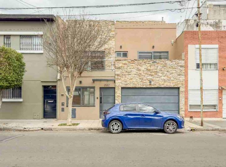 Casa · 192m² · 5 Ambientes · 1 Cochera