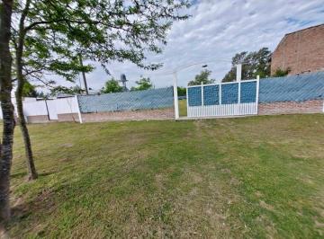Quinta vacacional de 1 ambiente, Florencio Varela · Casa Quinta con Pileta, Quincho y Amplio Parque – Ruta 53