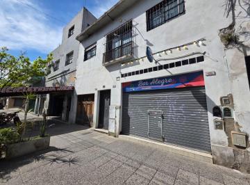 Casa · 335m² · 5 Ambientes · 1 Cochera · Venta Casa con Local y Coch. en Lote Prop. Pompeya