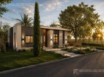 Casa · 138m² · 4 Ambientes · Casa en Venta en Santa Elisa
