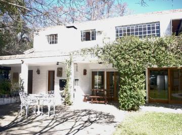 Casa · 220m² · 5 Ambientes · 9 Cocheras · Casa en Venta, 4 Ambientes. Ingeniero Maschwitz