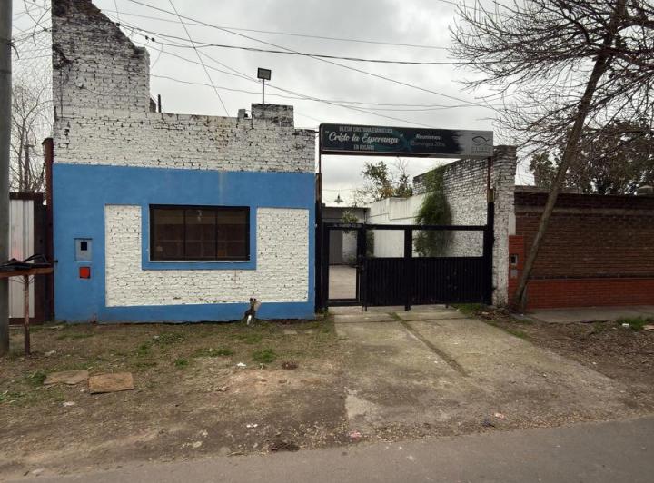 Local comercial · 214m²