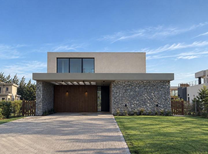 Casa · 231m² · 5 Ambientes · 2 Cocheras