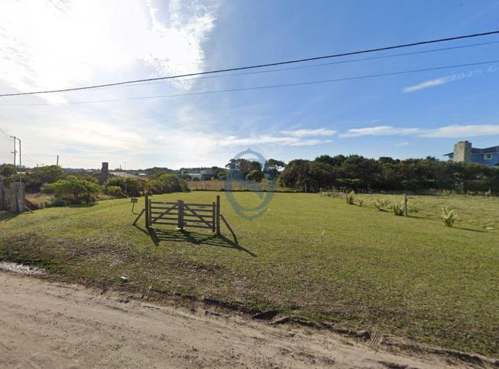 Terreno · 807m²